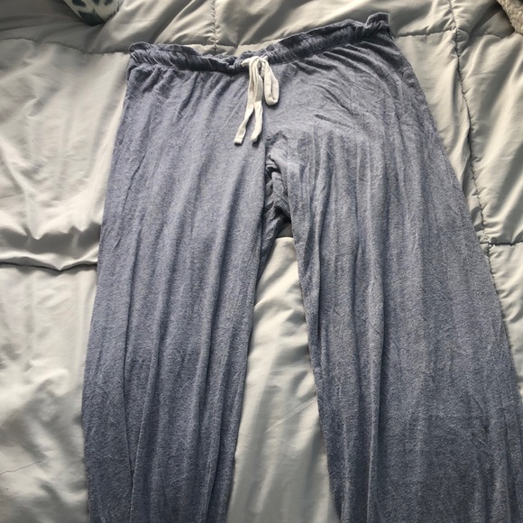 Victoria Secret pajama set - Picture 3 of 4